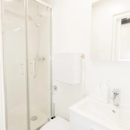 Ile Saint-Louis & Pont De La Tournelle - Cityapartmentstay Appartamento *