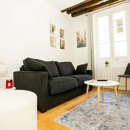 Ile Saint-Louis & Pont De La Tournelle - Cityapartmentstay * Parigi
