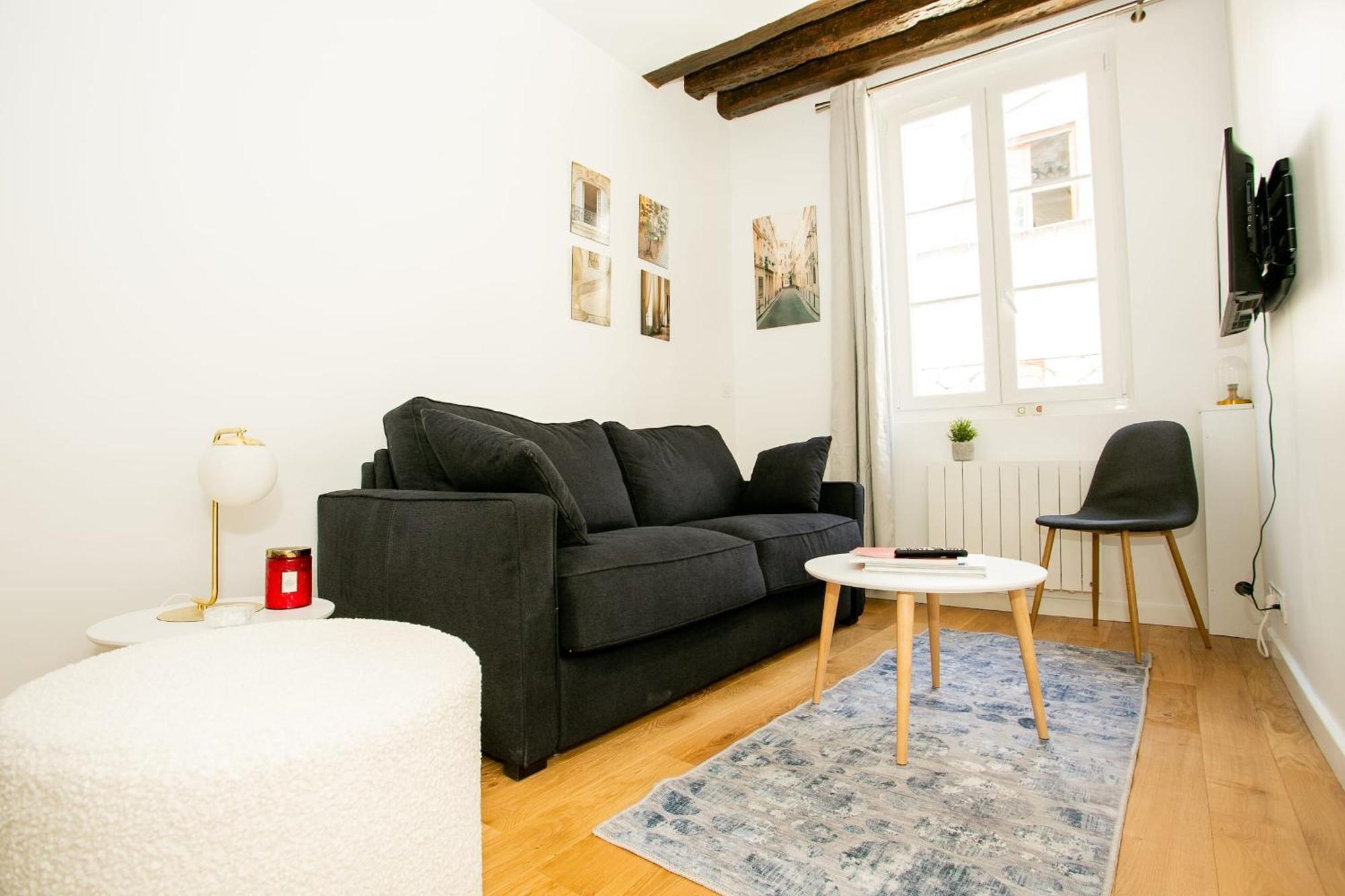 Ile Saint-Louis & Pont De La Tournelle - Cityapartmentstay * Paris